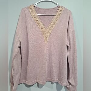 Pink casual top with lace collar